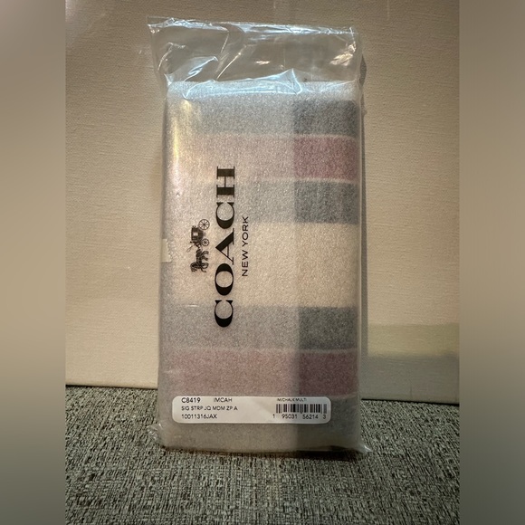NWT COACH C8419 Medium Id Zip Wallet In Signature Jacquard With Stripes - Picture 4 of 8